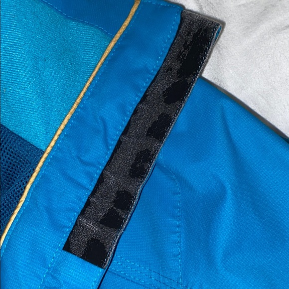 Blue raincoat - Picture 3 of 6